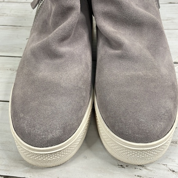 Dolce Vita Grey Suede Hidden Wedge Sneaker Booties - Picture 12 of 13